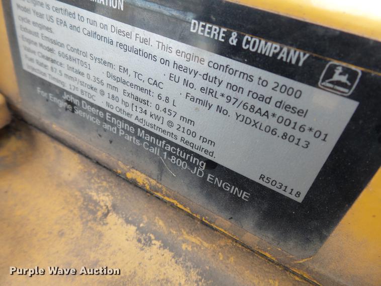 image for item DB7050 2000 John Deere 230LC excavator