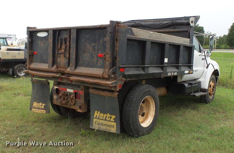 image for item DB7054 2005 Ford F750 Super Duty dump truck