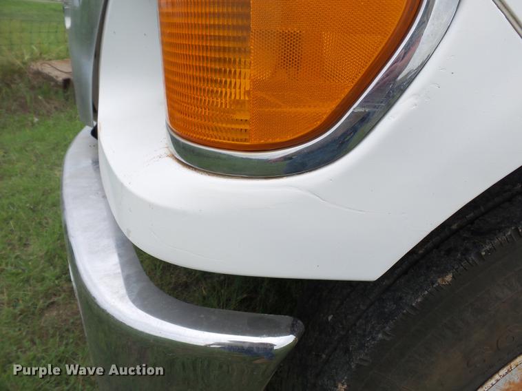 image for item DB7054 2005 Ford F750 Super Duty dump truck