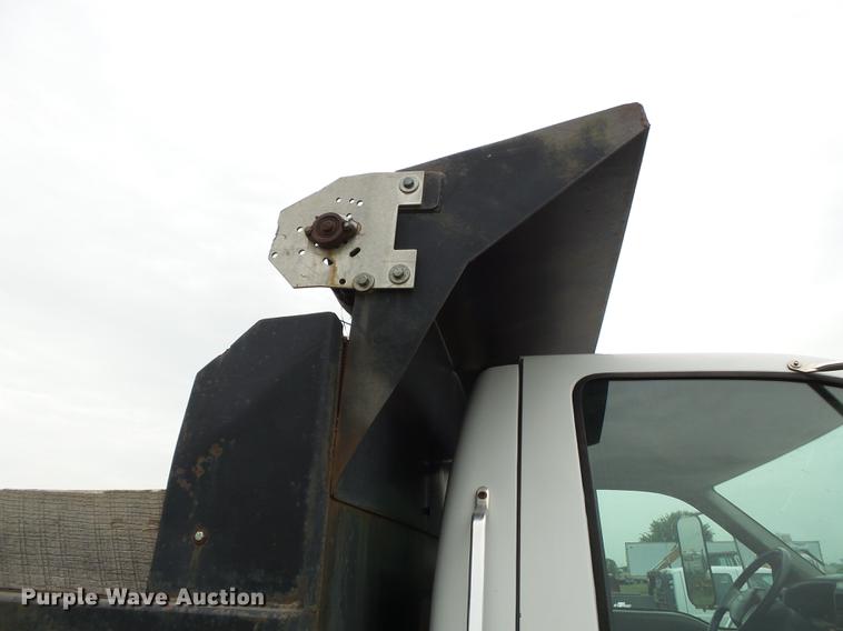 image for item DB7054 2005 Ford F750 Super Duty dump truck