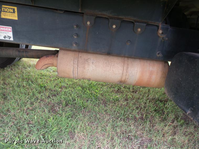 image for item DB7054 2005 Ford F750 Super Duty dump truck