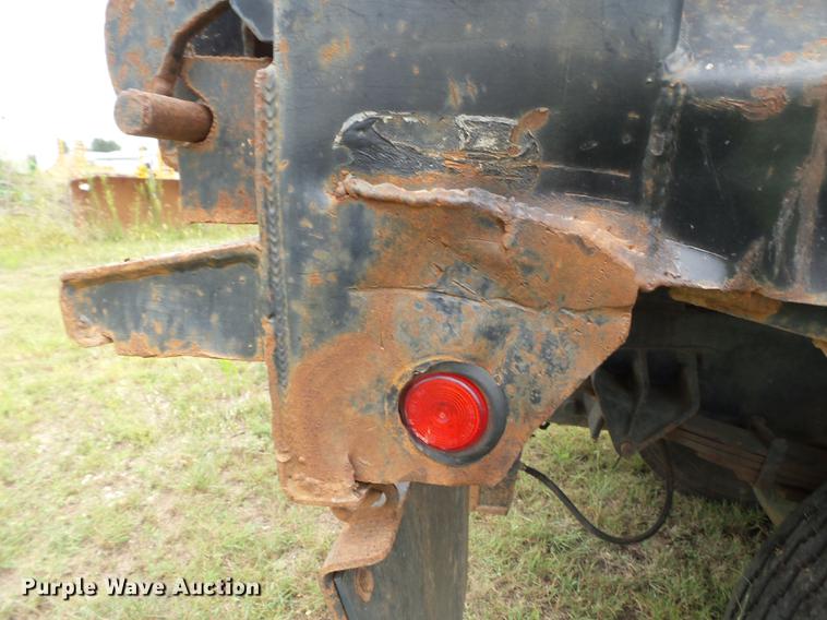 image for item DB7054 2005 Ford F750 Super Duty dump truck