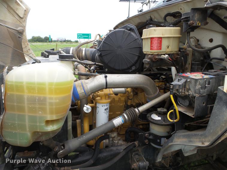 image for item DB7054 2005 Ford F750 Super Duty dump truck