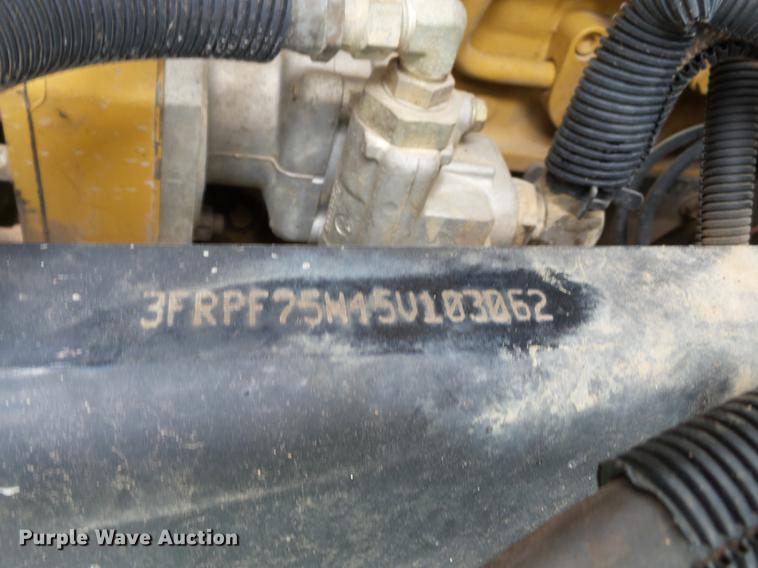 image for item DB7054 2005 Ford F750 Super Duty dump truck