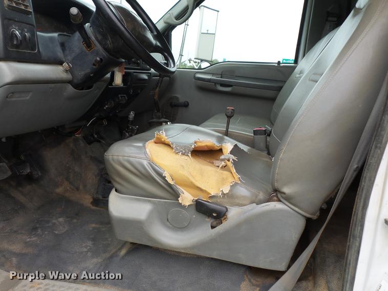 image for item DB7054 2005 Ford F750 Super Duty dump truck