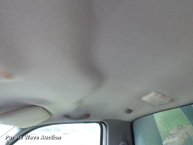 image for item DB7054 2005 Ford F750 Super Duty dump truck