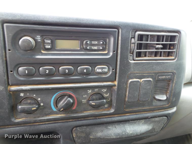 image for item DB7054 2005 Ford F750 Super Duty dump truck