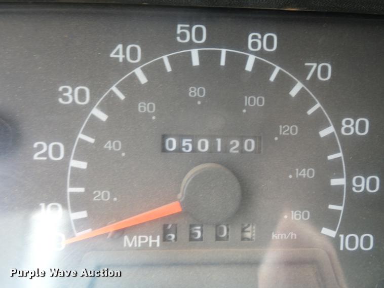 image for item DB7054 2005 Ford F750 Super Duty dump truck