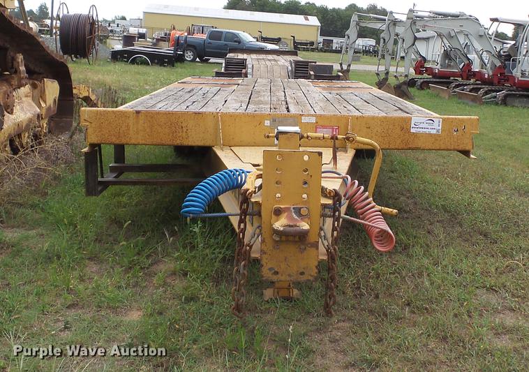image for item DB7057 2004 Trail King TK40LP equipment trailer