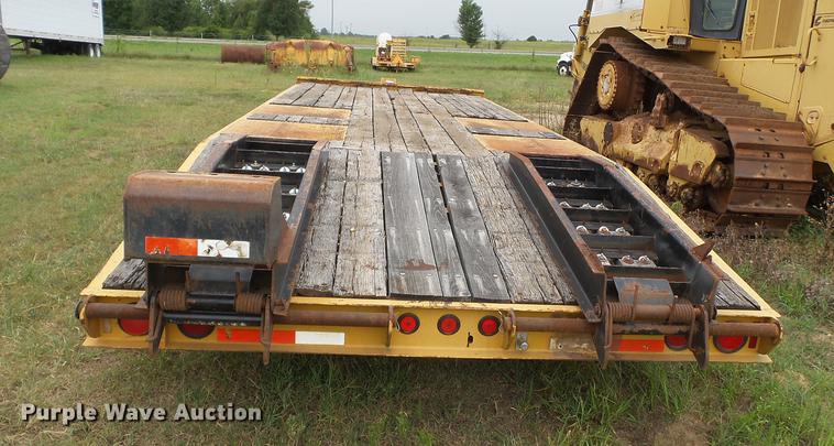 image for item DB7057 2004 Trail King TK40LP equipment trailer