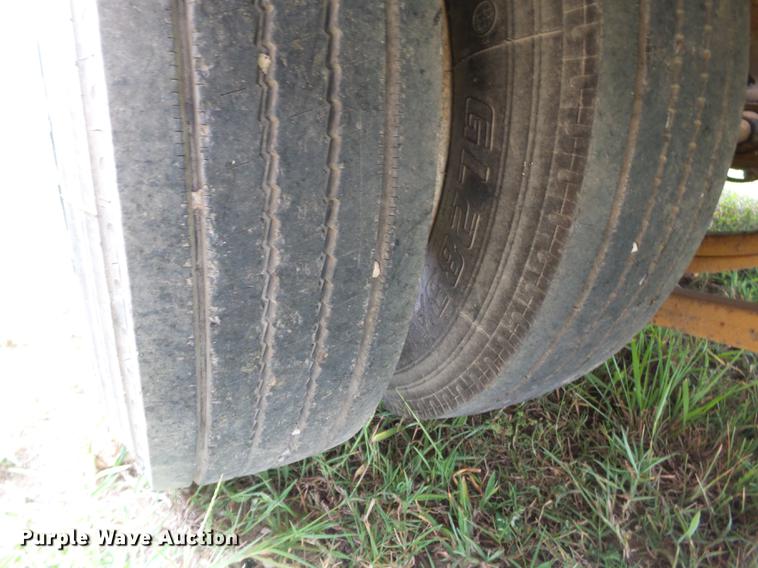 image for item DB7057 2004 Trail King TK40LP equipment trailer