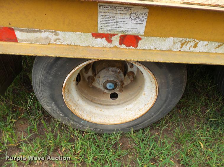 image for item DB7057 2004 Trail King TK40LP equipment trailer