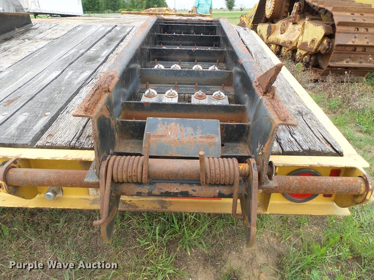 image for item DB7057 2004 Trail King TK40LP equipment trailer