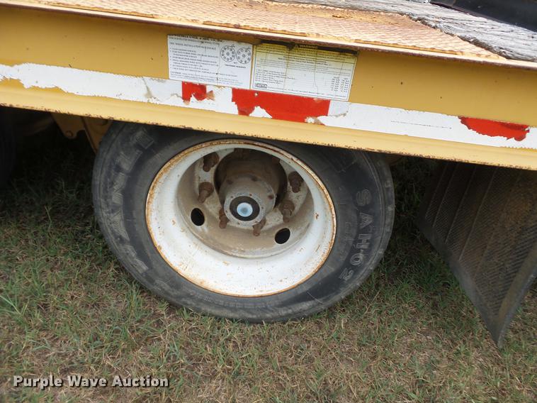 image for item DB7057 2004 Trail King TK40LP equipment trailer