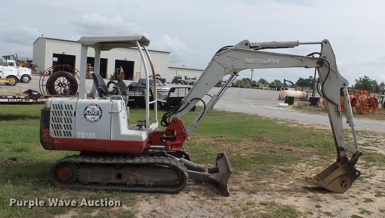 image for item DB7059 2006 Takeuchi TB135 mini excavator