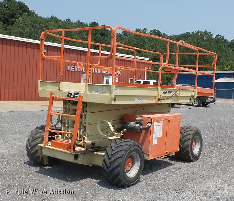 image for item DB7060 JLG 33RTS scissor lift