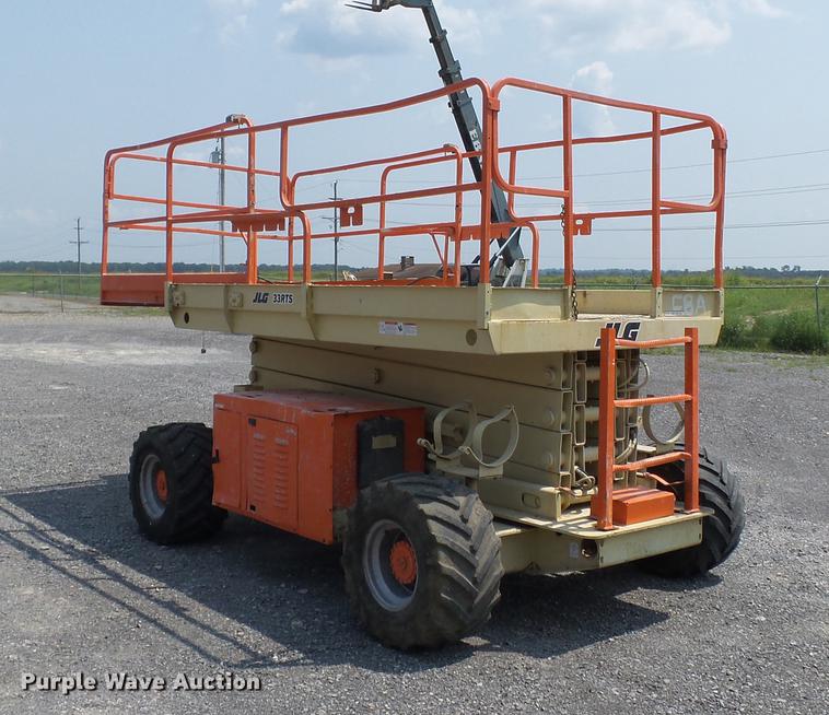 image for item DB7060 JLG 33RTS scissor lift