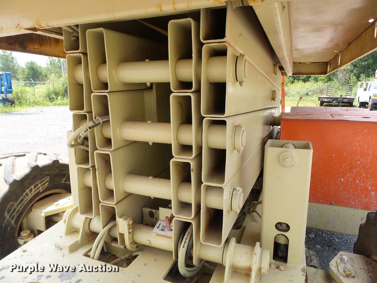 image for item DB7060 JLG 33RTS scissor lift