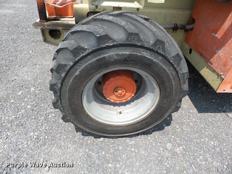 image for item DB7060 JLG 33RTS scissor lift