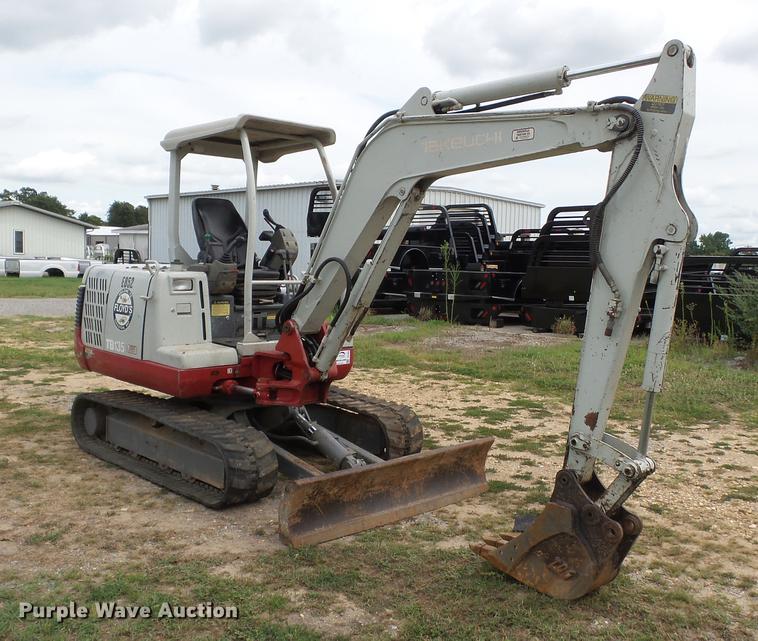 image for item DB7066 2007 Takeuchi TB135 mini excavator