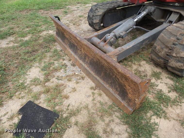 image for item DB7066 2007 Takeuchi TB135 mini excavator