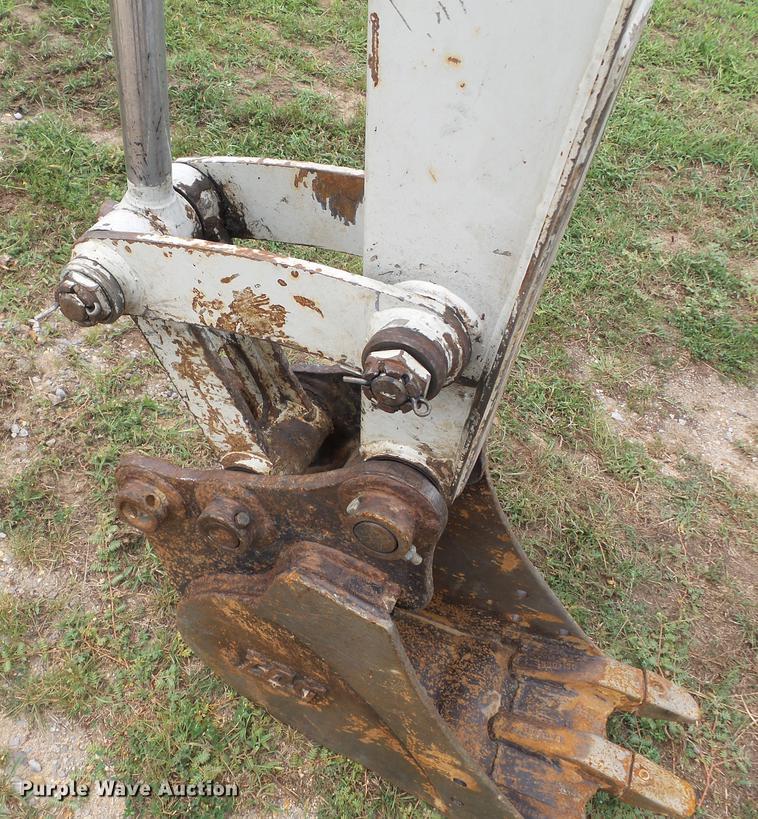 image for item DB7066 2007 Takeuchi TB135 mini excavator