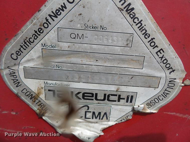 image for item DB7066 2007 Takeuchi TB135 mini excavator