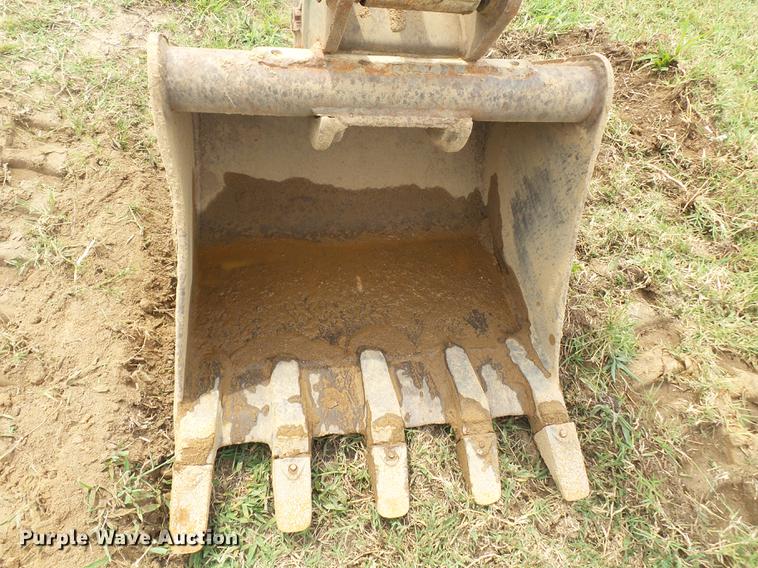 image for item DB7067 2005 Takeuchi TB135 mini excavator