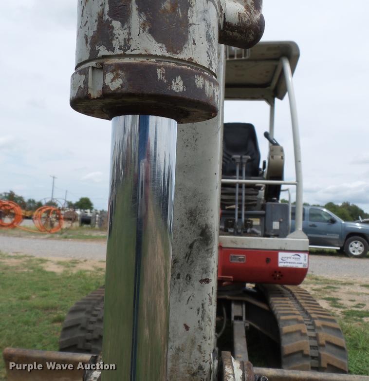 image for item DB7067 2005 Takeuchi TB135 mini excavator