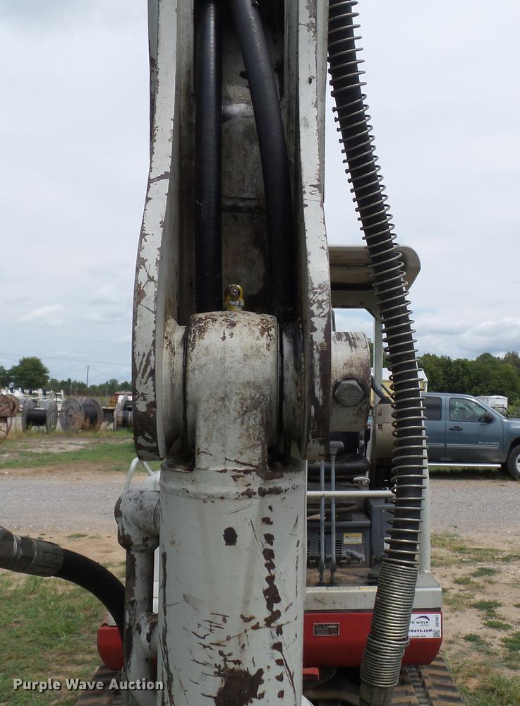 image for item DB7067 2005 Takeuchi TB135 mini excavator