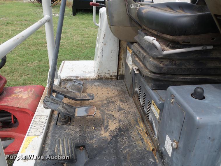 image for item DB7067 2005 Takeuchi TB135 mini excavator