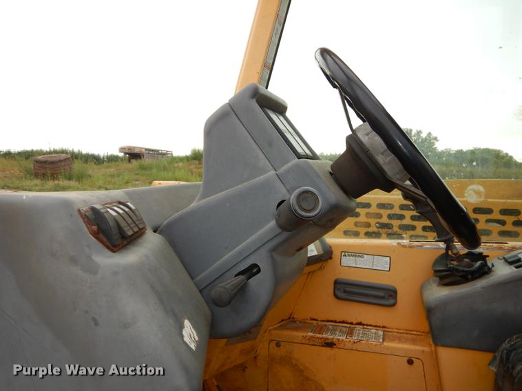 image for item DB8281 Gehl DL8H-44 telehandler