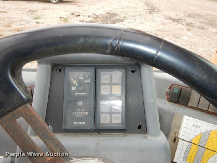 image for item DB8281 Gehl DL8H-44 telehandler