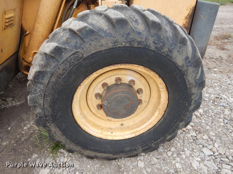 image for item DB8281 Gehl DL8H-44 telehandler
