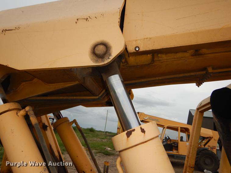 image for item DB8281 Gehl DL8H-44 telehandler