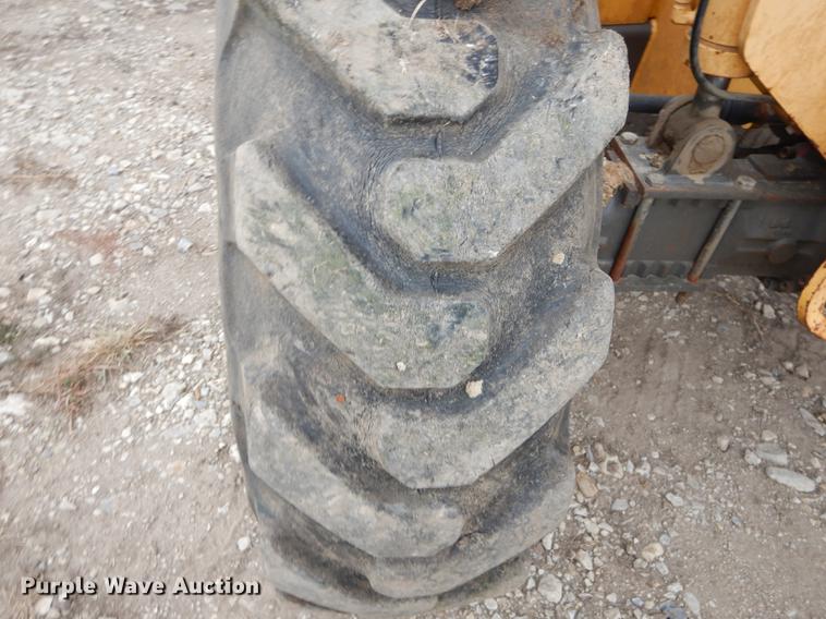 image for item DB8281 Gehl DL8H-44 telehandler