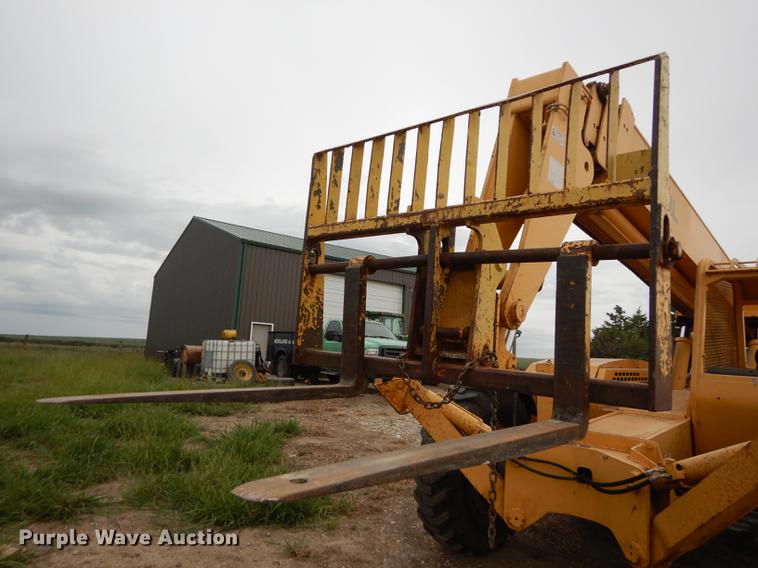 image for item DB8282 Gehl DL10H-55 telehandler