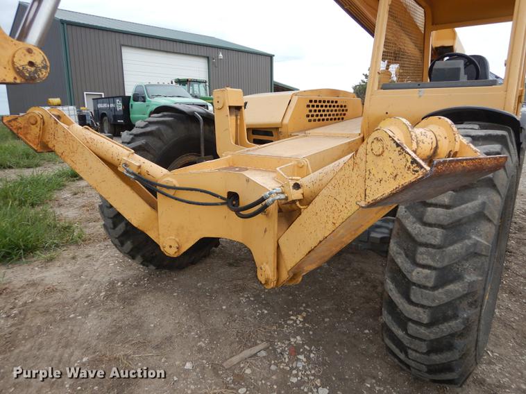 image for item DB8282 Gehl DL10H-55 telehandler