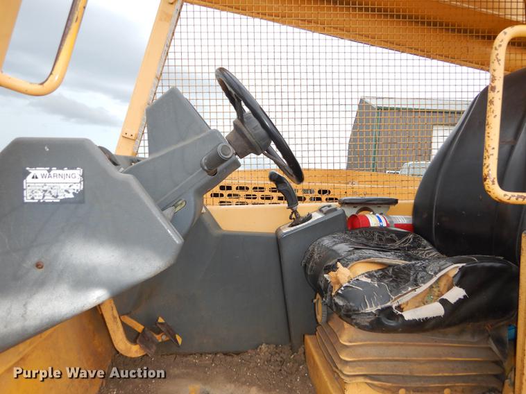 image for item DB8282 Gehl DL10H-55 telehandler