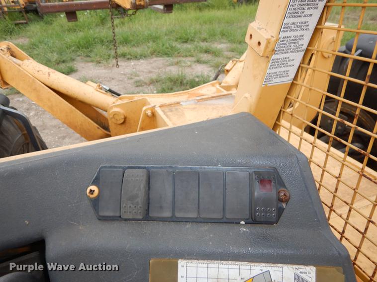 image for item DB8282 Gehl DL10H-55 telehandler