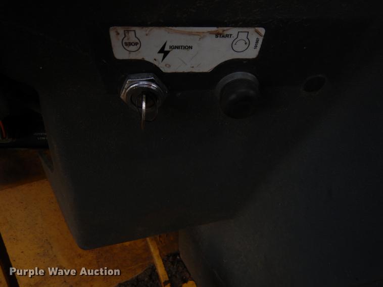 image for item DB8282 Gehl DL10H-55 telehandler