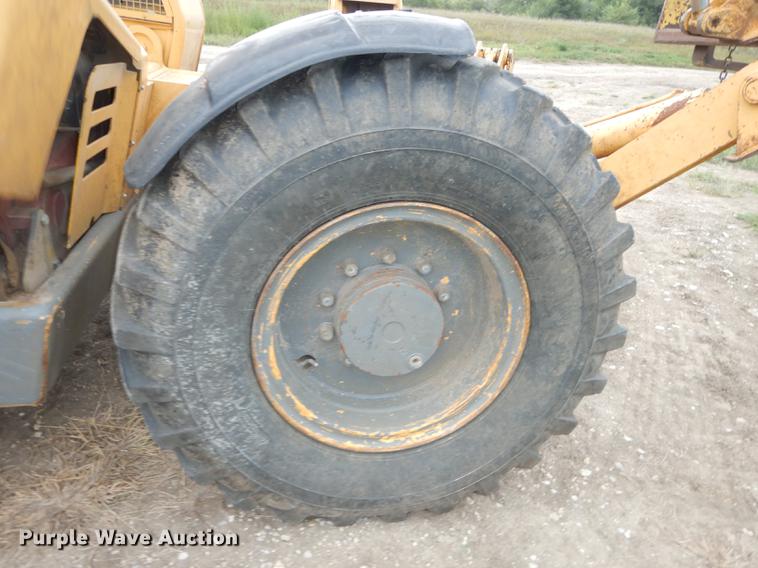 image for item DB8282 Gehl DL10H-55 telehandler