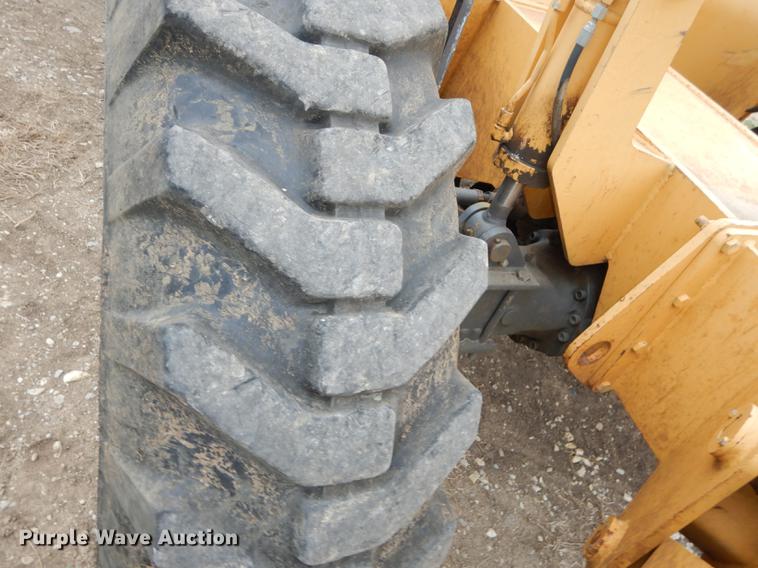 image for item DB8282 Gehl DL10H-55 telehandler