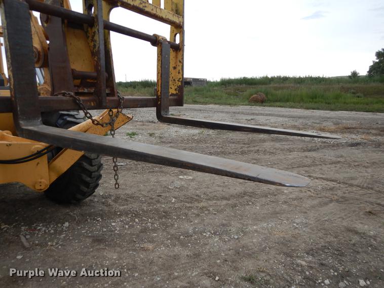 image for item DB8282 Gehl DL10H-55 telehandler