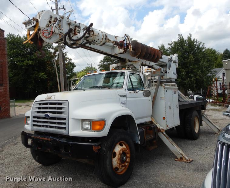 image for item DB8309 1999 Ford F800 digger derrick truck