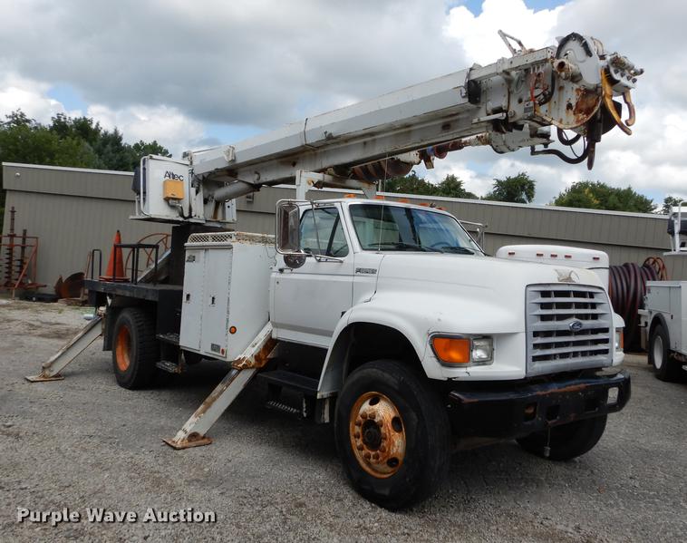 image for item DB8309 1999 Ford F800 digger derrick truck