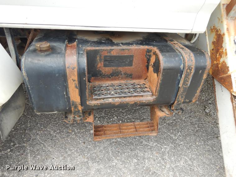 image for item DB8309 1999 Ford F800 digger derrick truck