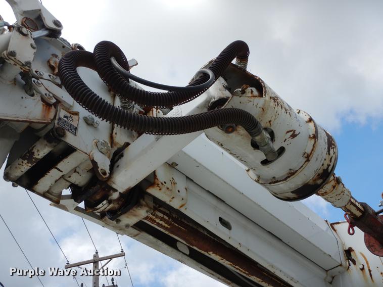 image for item DB8309 1999 Ford F800 digger derrick truck