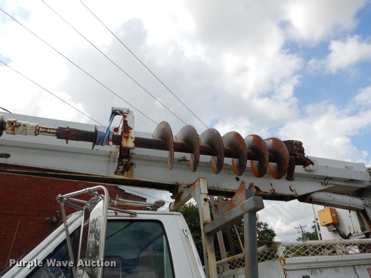 image for item DB8309 1999 Ford F800 digger derrick truck