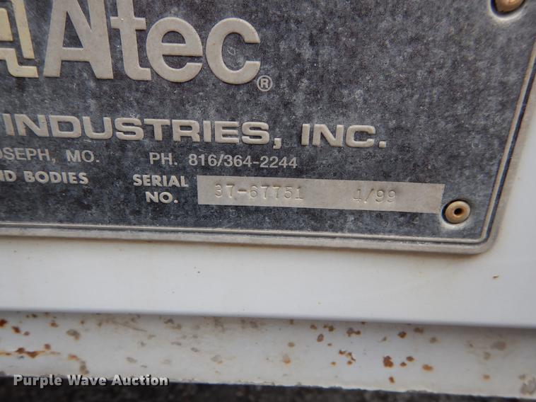 image for item DB8309 1999 Ford F800 digger derrick truck